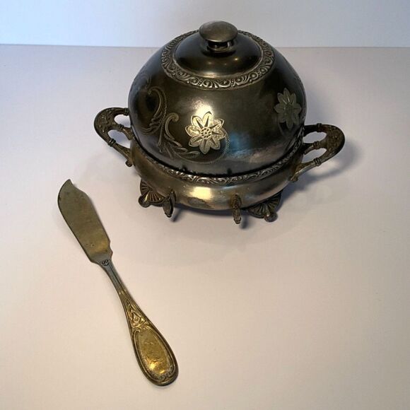 Beautiful William Rogers quadruple plated silver butter dish with insert & knife - Picture 1 of 8